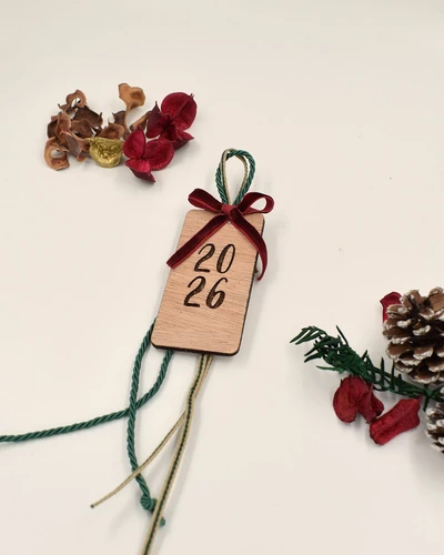 Ξύλινη ετικέτα - 2026