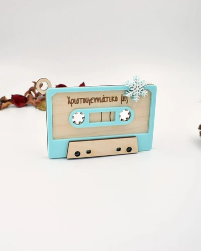 Ξύλινο Στολίδι – Retro Kασέτα