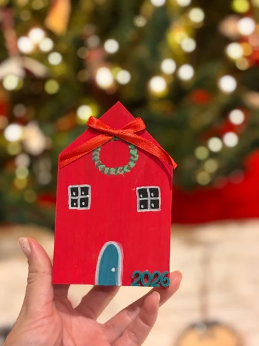 Επιτραπέζιο γούρι - σπιτάκι κόκκινο