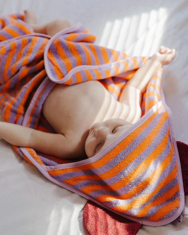 Quut - Μπουρνουζοπετσέτα αρκουδάκι Lavender